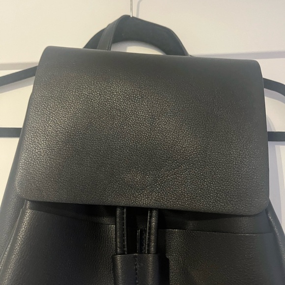 Zara Basic Collection Classic Black Faux Leather Backpack - Picture 10 of 15